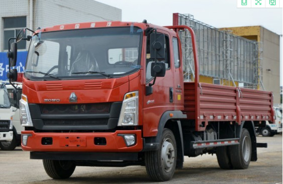 Matière de charge utilisée de camion de cargaison de Sinotruck Howo de camions-citernes 8-10 tonnes de 4×2 d'entraînement de conduite à droite de mode