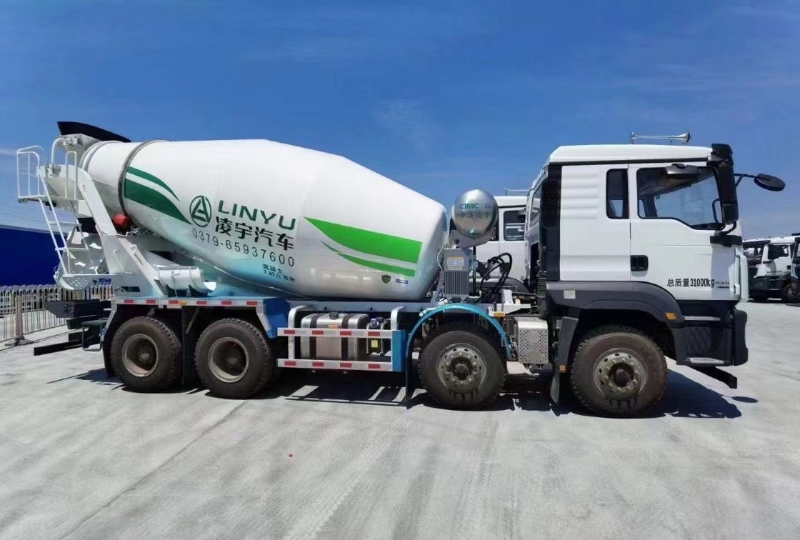 Camions lourds d'occasion 8*4 Mode de conduite Shacman Camion à béton 12 cube