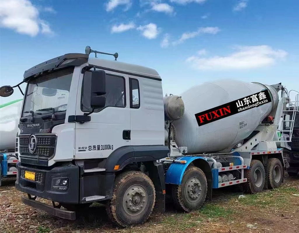 Shacman camion de ciment d'occasion 8*4 mode de conduite 12 cube Euro 5 toit plat