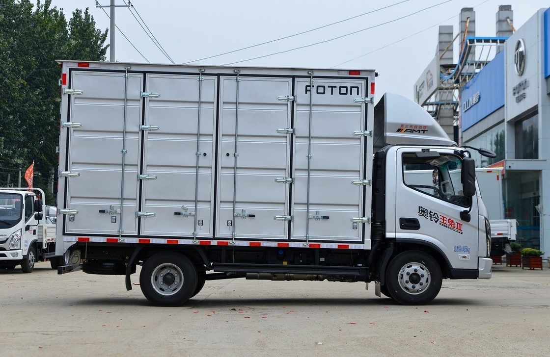 Camions légers d'occasion pour le fret Foton 4,14 mètres de long Box Double pneus arrière