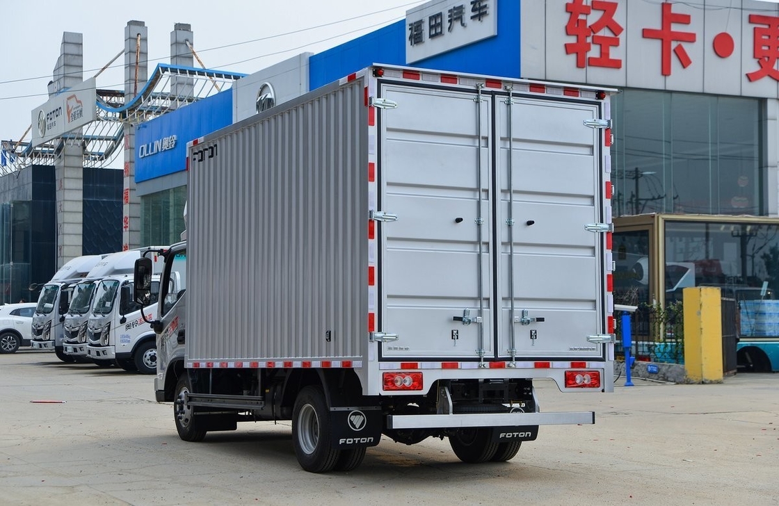 Camions légers d'occasion pour le fret Foton 4,14 mètres de long Box Double pneus arrière