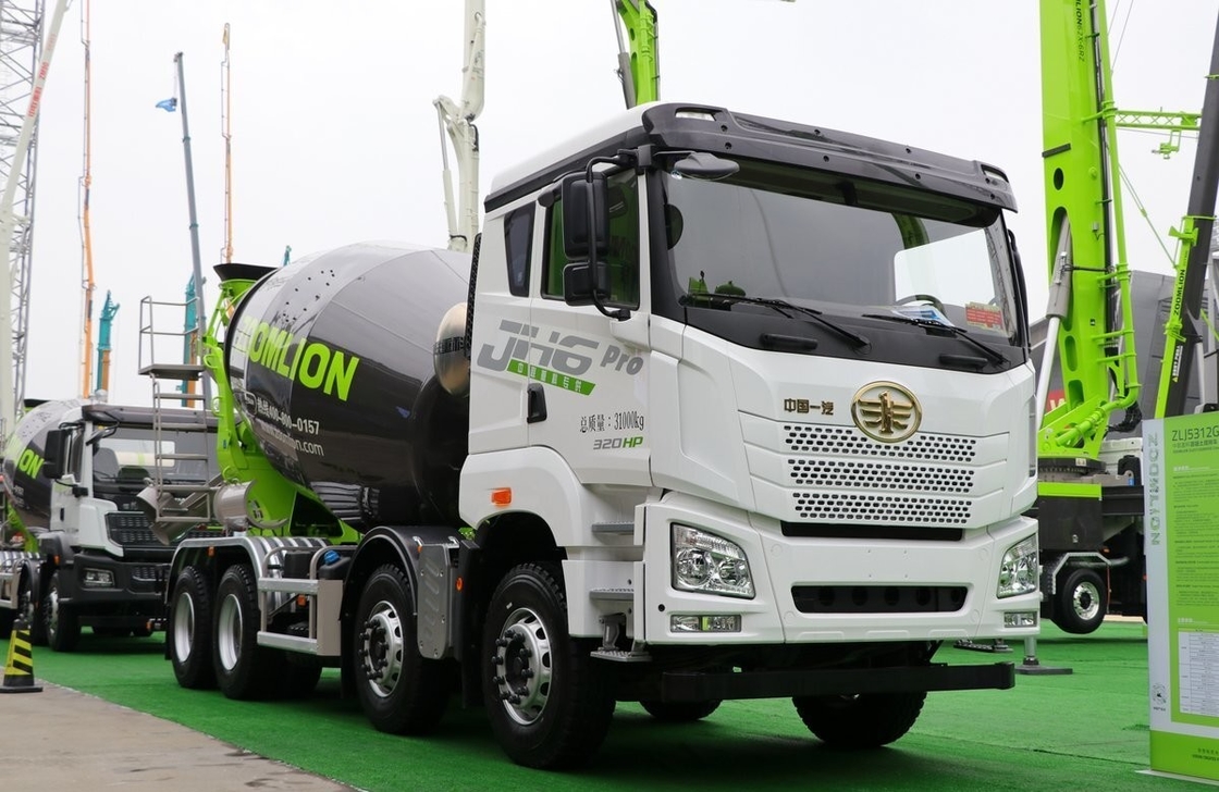 Euro 5 Jiefang camion de mélangeur de béton d'occasion 320 chevaux 8*4 mode de conduite 8 12 pneus cubes