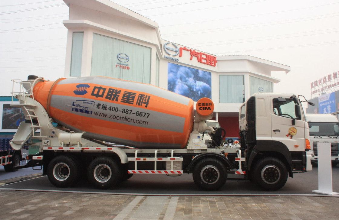 Camions Mélangeur de béton 350 ch Zoomlion Cisterne 8*4 Hino Mélangeur Euro 3 Utilisation en Afrique