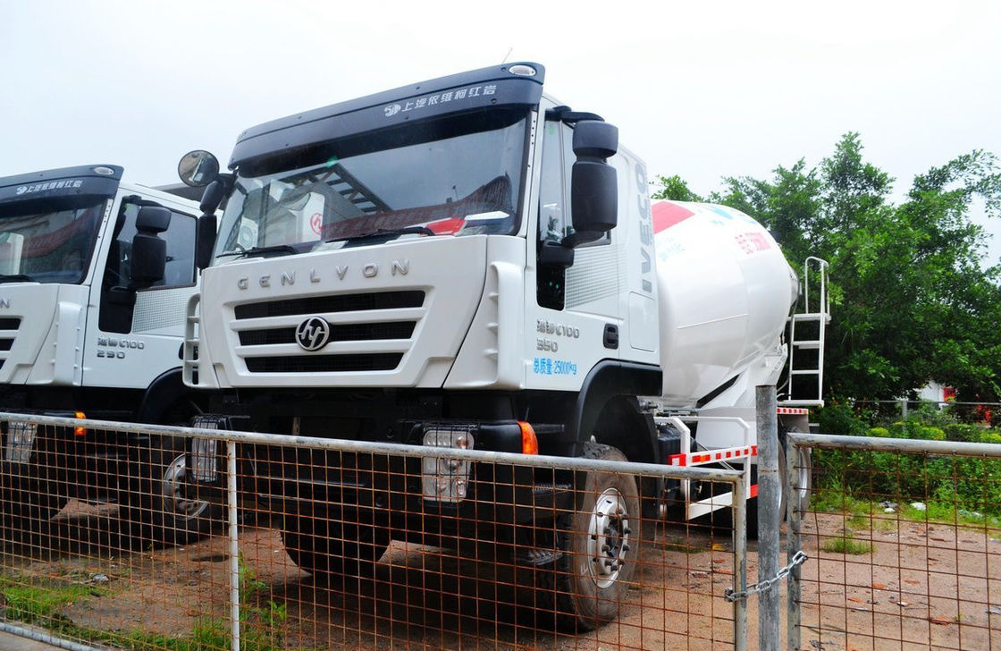 Petit camion 5 de mélangeur concret de Hongyan 6*4 10 cubes 10 pneus l'euro 4 de conduite à gauche