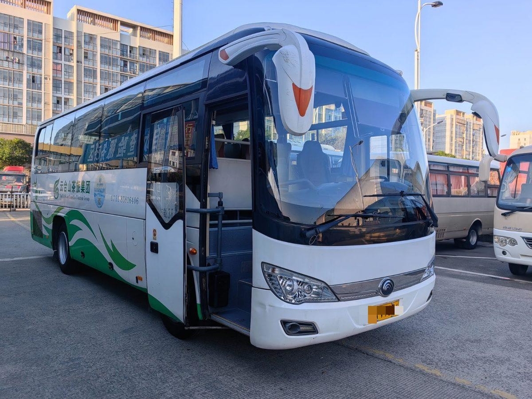 Bus d'occasion 2017 Année Yutong Bus ZK6876 Porte unique 38 sièges Spring Leaf LHD