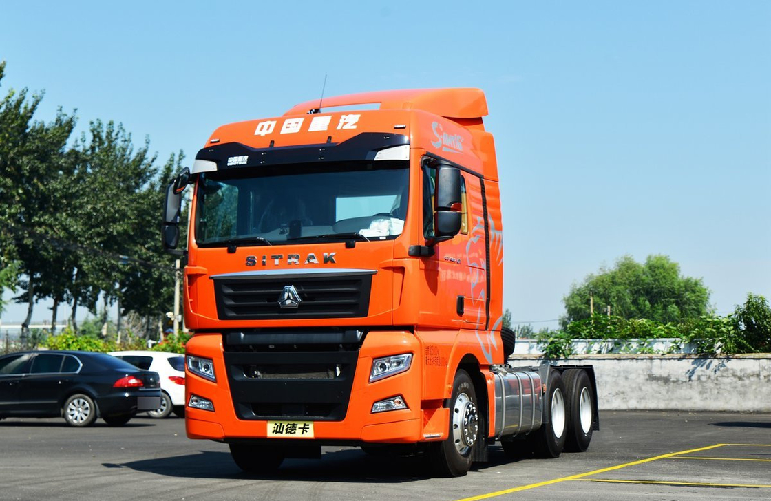 Camion tracteur 6*4 Sinotruck SITRAK G7 haut toit 480 chevaux AMT Printemps à feuilles