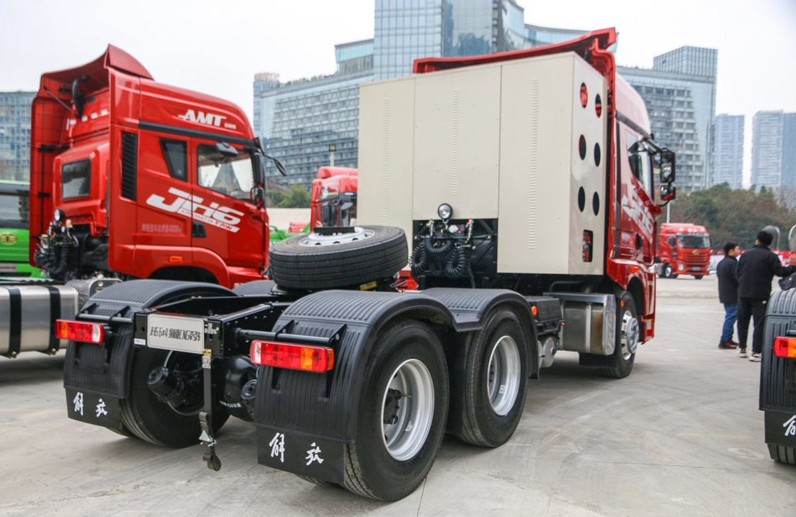 Tracteur, remorque, camion Jiefang JH6 6*4 Mode de conduite 510 chevaux Moteur CNG Weichai Euro 6