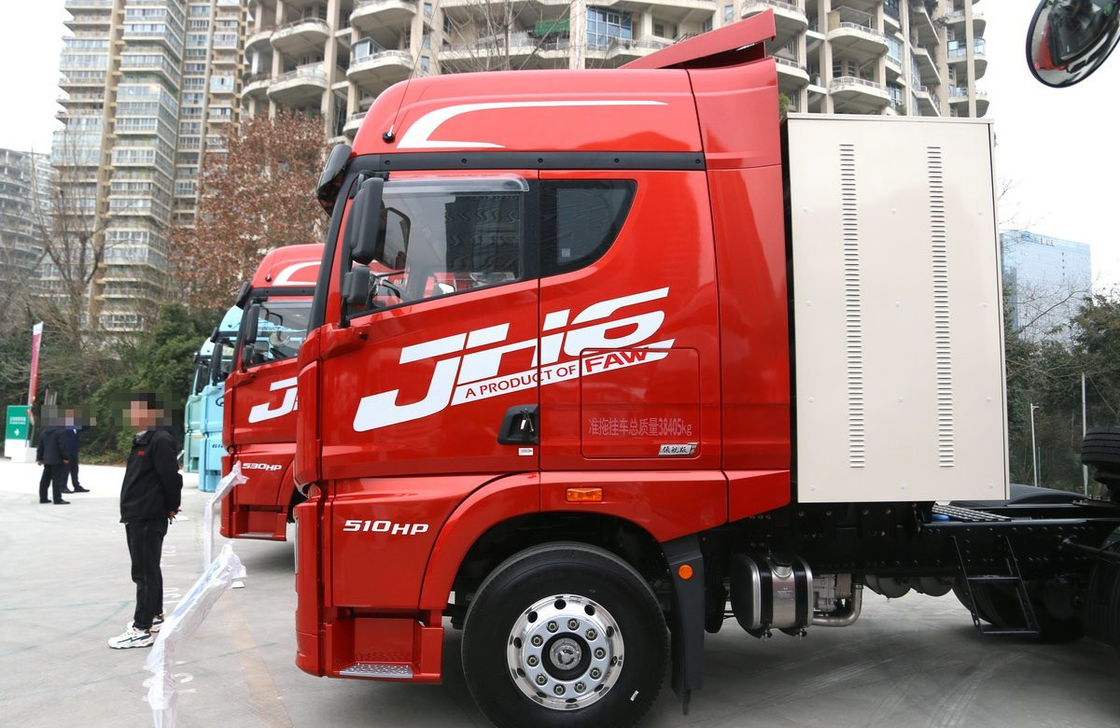 Tracteur, remorque, camion Jiefang JH6 6*4 Mode de conduite 510 chevaux Moteur CNG Weichai Euro 6