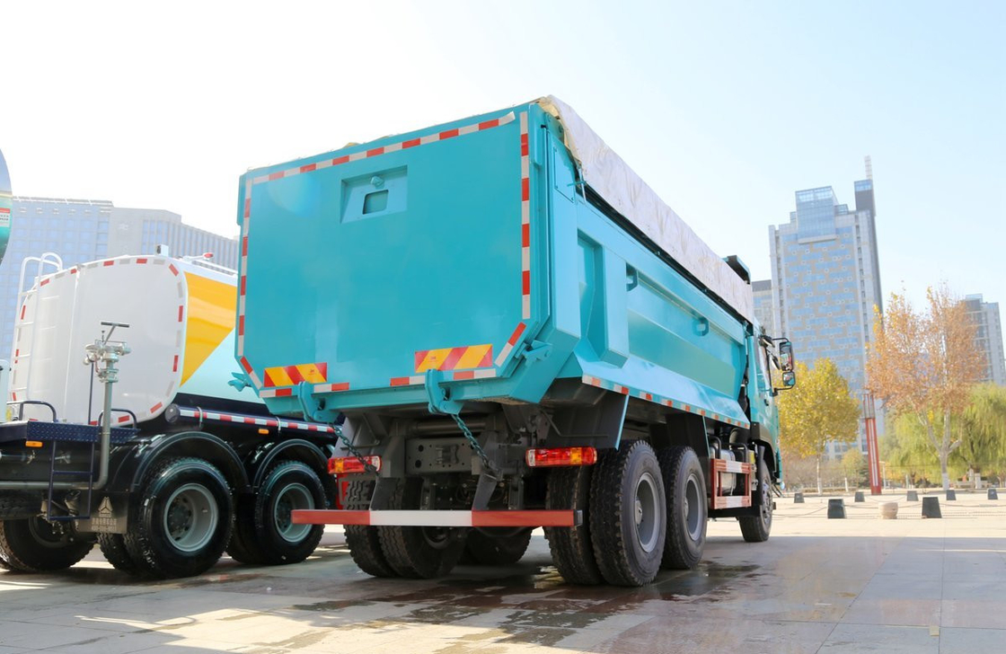 Camion minier chinois 380 ch en ligne à six cylindres 8,7 mètres de long 6*4 Steyr D78 LHD/RHD