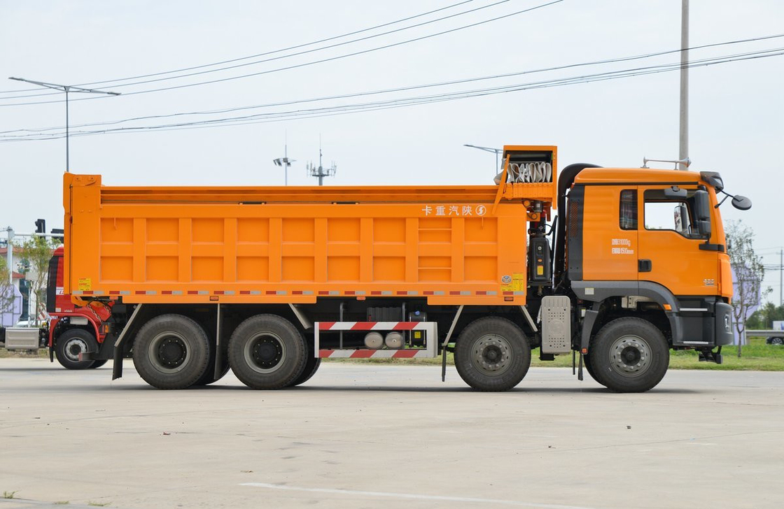 Vente de camion de décharge 8*4 usagé Shacman 430 chevaux Moteur GNC M3000S 11 mètres de long A/C