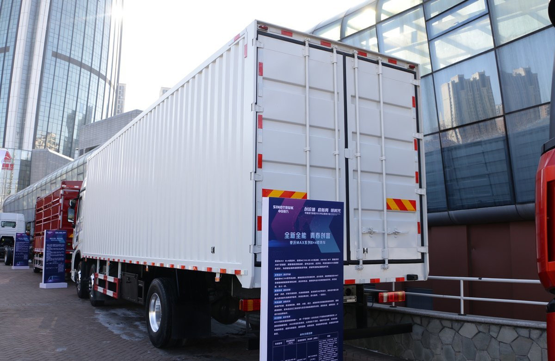 Camion de chargement à l'occasion Sinotruck MAX 6*2 Modèle lourd de conteneur Moteur à boîte de diesel