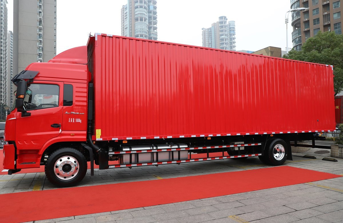Camion d'occasion Cargo Type de boîte à ailes Camion JAC Camion* 4*2 Double pneus arrière 3 sièges