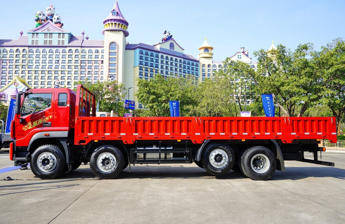 Camion de chargement chinois d'occasion moteur Yuchai 270 ch 8*2 mode de conduite 2 places monosouche