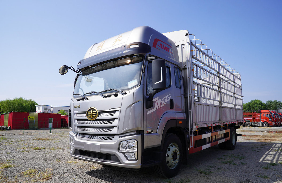 Camions légers d'occasion boîte de vitesses rapide AMT 4*2 mode de conduite