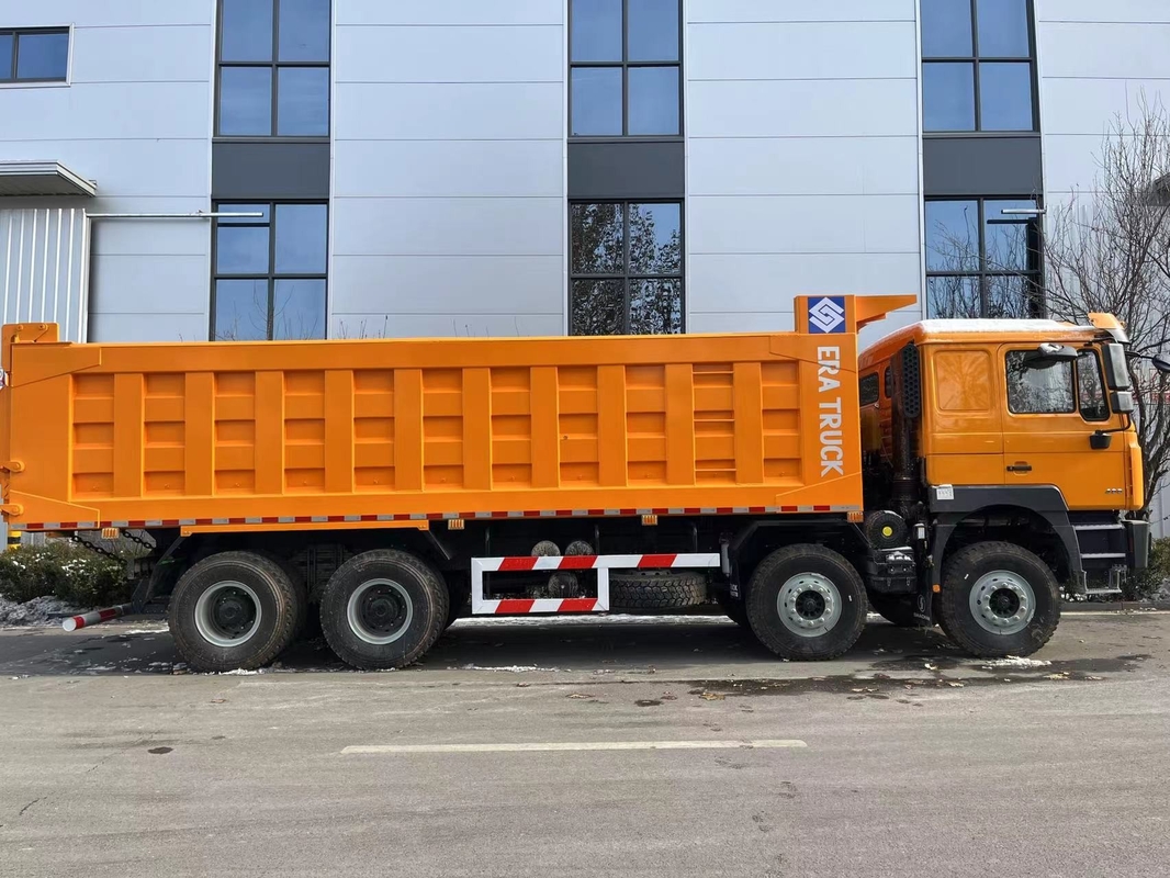 Camions d'occasion en bon état Shacman 400 chevaux 8*4 F3000 Camion de décharge 12 pneus Cabine standard