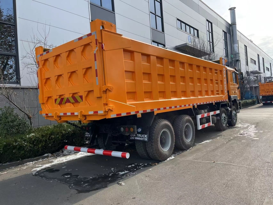 Camions d'occasion en bon état Shacman 400 chevaux 8*4 F3000 Camion de décharge 12 pneus Cabine standard