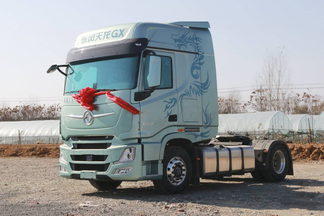 Camion à tête de tracteur Eaton 12e vitesse Dongfeng GX 4*2 Masse de traction 35 tonnes 480 chevaux Camion lourd