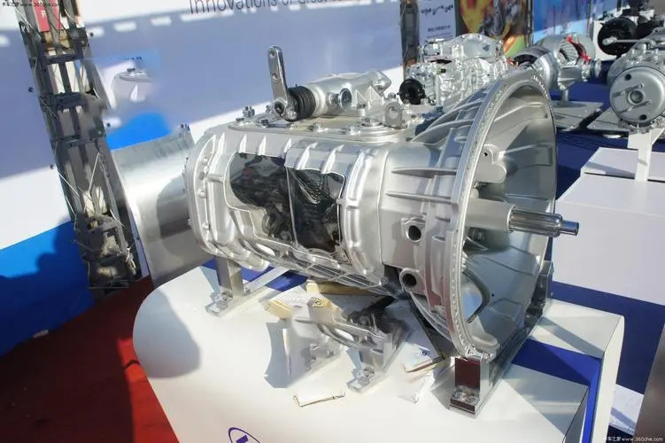 Pièces détachées de bus fiables Yutong Bus ZK6120H Boîte de vitesses FAST Transmission 6DS-148 Haute précision