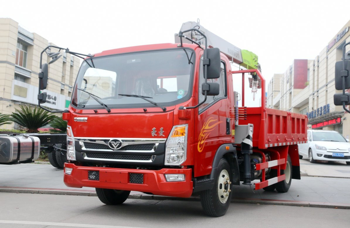 Lecteur de 4 tonnes monté sur une grue de petit camion, transmission manuelle à 8 vitesses, mode conduite 4*2