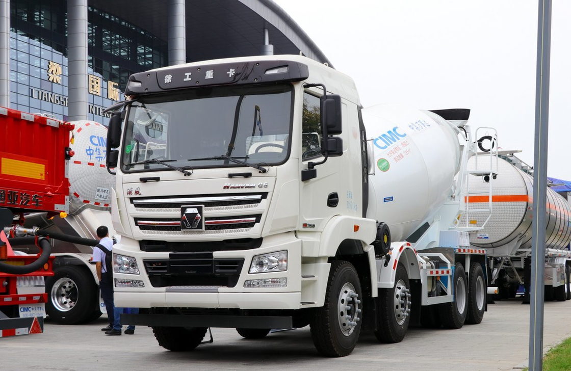 Camion de mélangeur de béton de transport en commun 8×4 Mode de conduite 8 Cement cube Cisterne Weichai 350hp Lhd