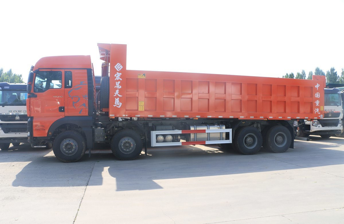 Sinotruk U.K. Camions à remontage d'occasion 8×4 Sitrak G7H Lourd 12.5L Déplacement Single Sleeper