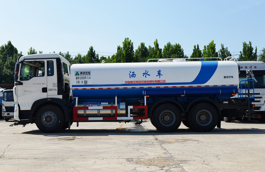 Chariot-citerne Howo 6*4 Chariot-citerne Sinotruck 10 roues GNL 260 chevaux Moteur 14 cube Chariot-citerne LHD/RHD