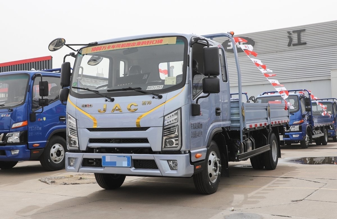 Camion de chargement en boîte JAC 4*2 Camion de chargement léger Lit plat 6 roues Axe unique 4 mètres de long Box