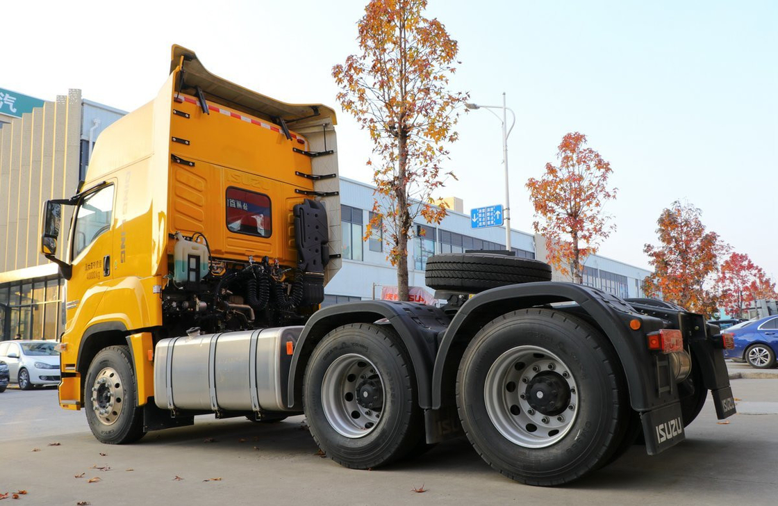 Unités de tracteurs de camions d'occasion 460 chevaux puissants Egine ZF Boîte de vitesses Isuzu Prime Mover Cabine haut toit