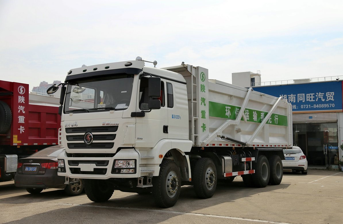 8x4 camion à bascule fracturation de sable réservoir camion Shacman 290hp nouveau M3000 Euro 4 lourd