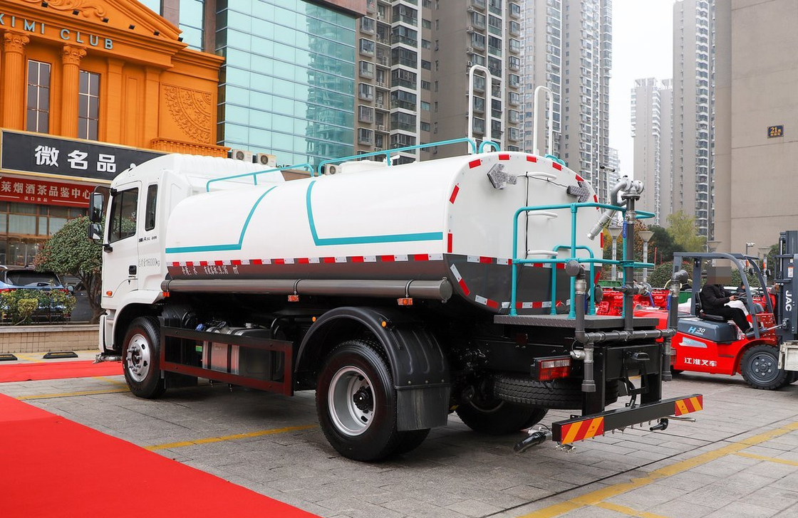 Camion-citerne à eau à pulvérisation JAC 4×2 à un seul essieu moteur diesel 200 ch 10 cube