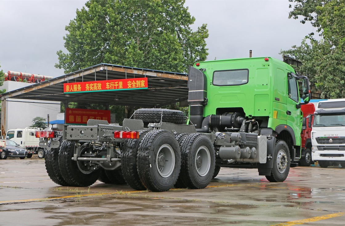 6*4 fournisseurs de camions à ordures Sinotruck Howo T7H Couleur verte 6 cylindres 400 ch Moteur puissant