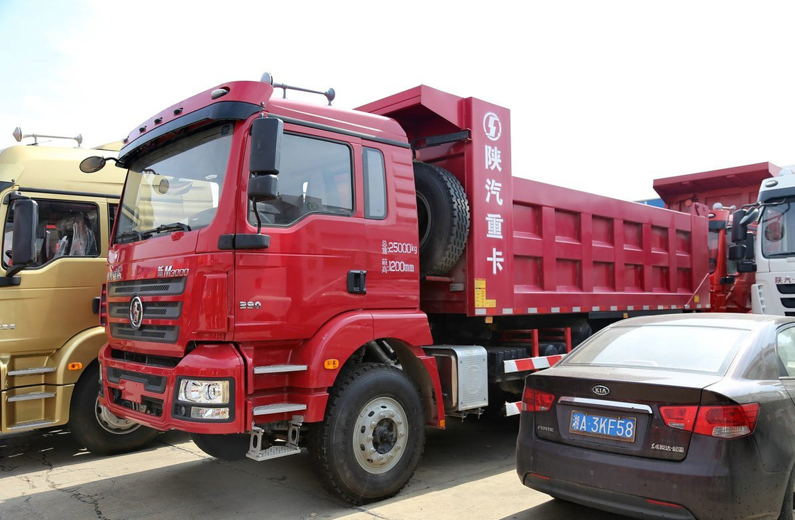 Camion à ordures d'occasion à vendre Euro 4 émission Shacman M3000 modèle chargement 20 tonnes