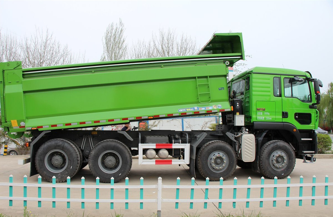 Vente de camions à décharger à Howo Sinotruck Taper 12 cylindres moteur 460hp transport de sable et de pierre