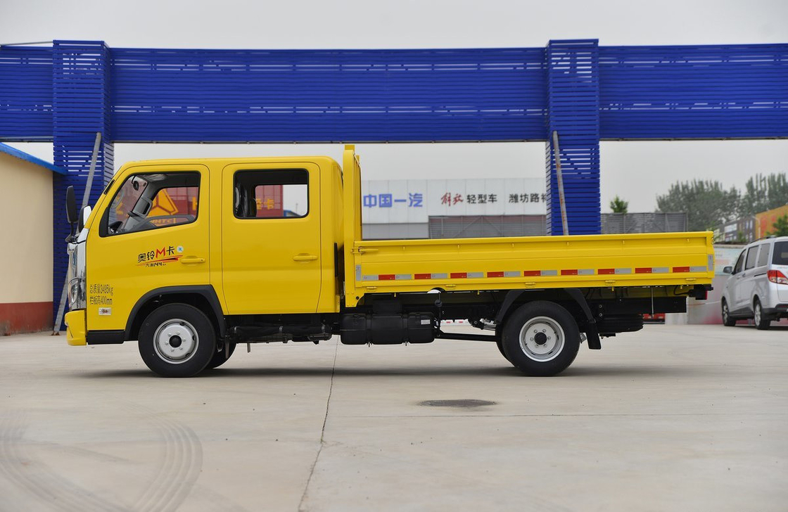 Camion Lit Box Foton Petit camion camion double rangée 5 sièges Cabine Moteur à essence 6 pneus LHD