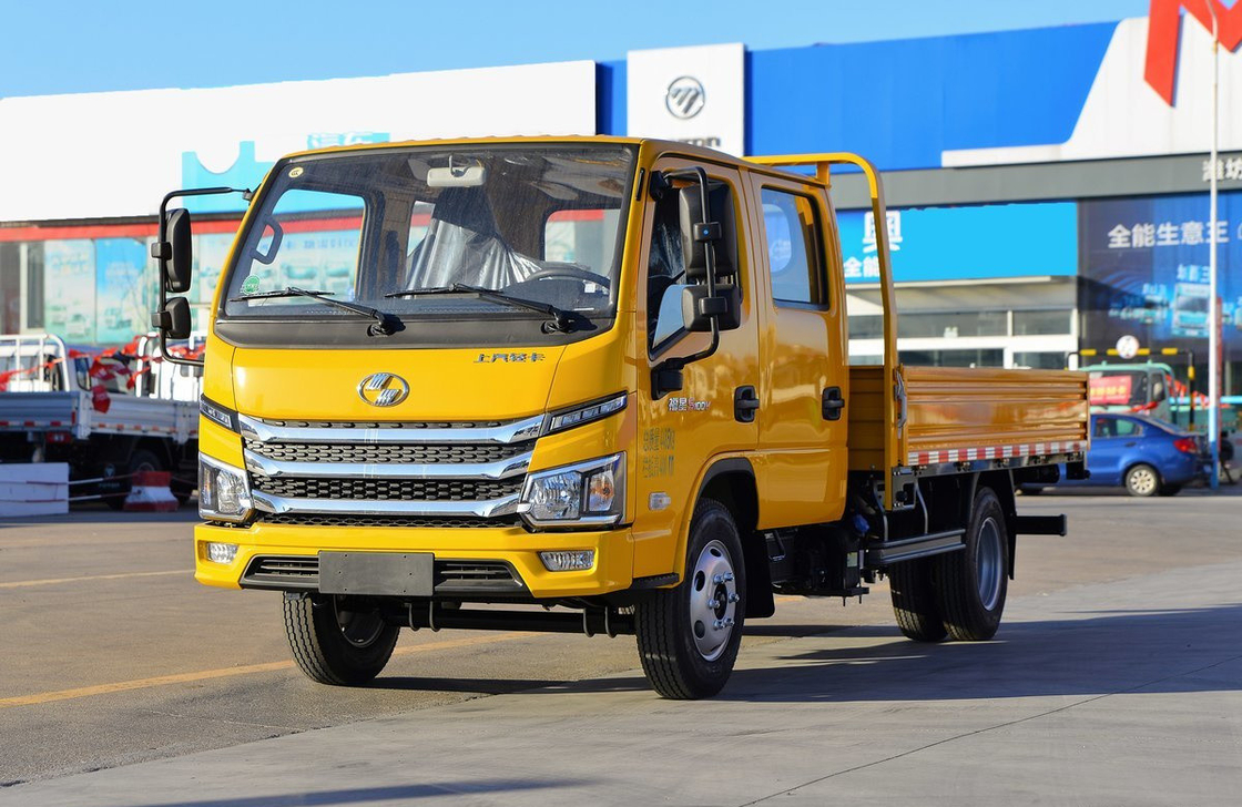 5 tonnes de camion 2 rangées de cabine 2 + 3 sièges Lit plat Boîte avec 3,2 mètres moteur Yunei 116 ch
