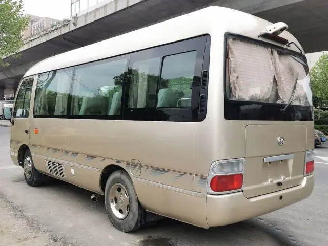 HFF6600 Ankai moteur diesel monté à l'avant conduite à gauche bus à porte unique de taille moyenne