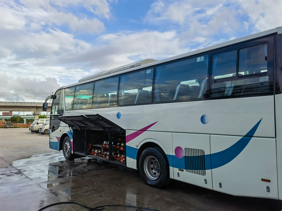47 places Golden Dragon Autobus d'occasion à énergie toute neuve avec un grand espace bagages