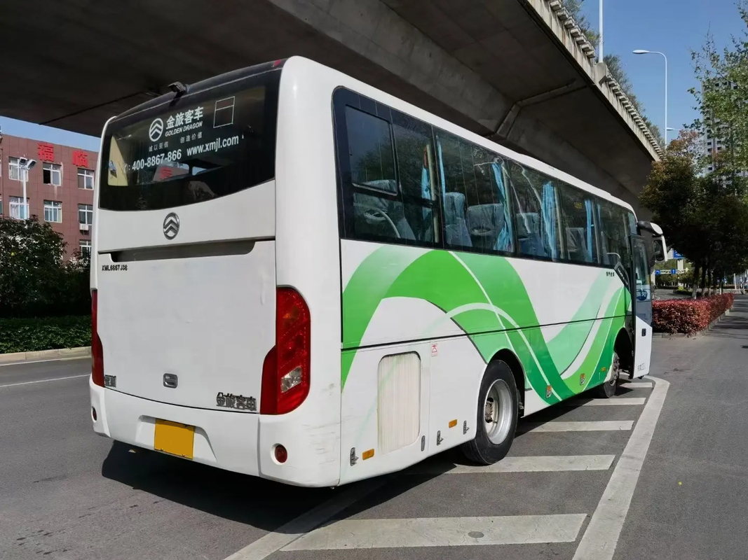 XML6857 33 places, moteur diesel blanc à porte unique et bus d'occasion climatisé