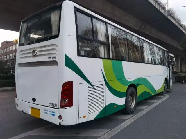 11.5m Euro 4 moteur diesel à la main gauche King Long 51 places grand autobus de tourisme d'occasion