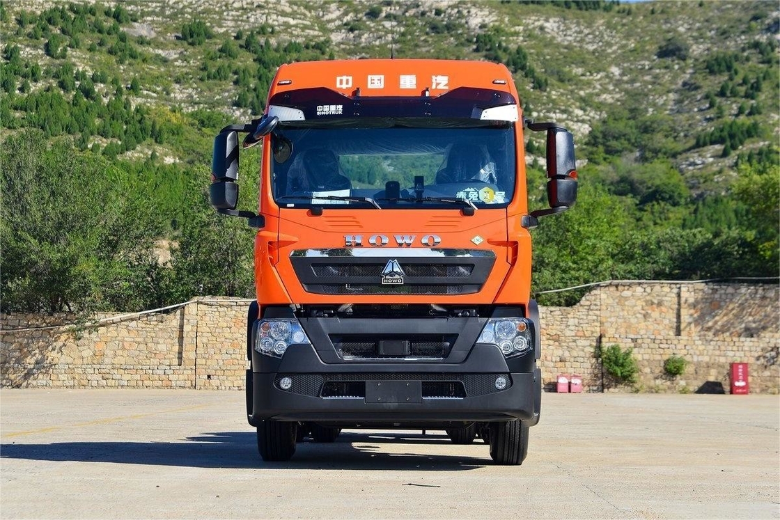 480 chevaux HOWO Tracteur National VI Émission standard Déflecteur arrière double axe GNL