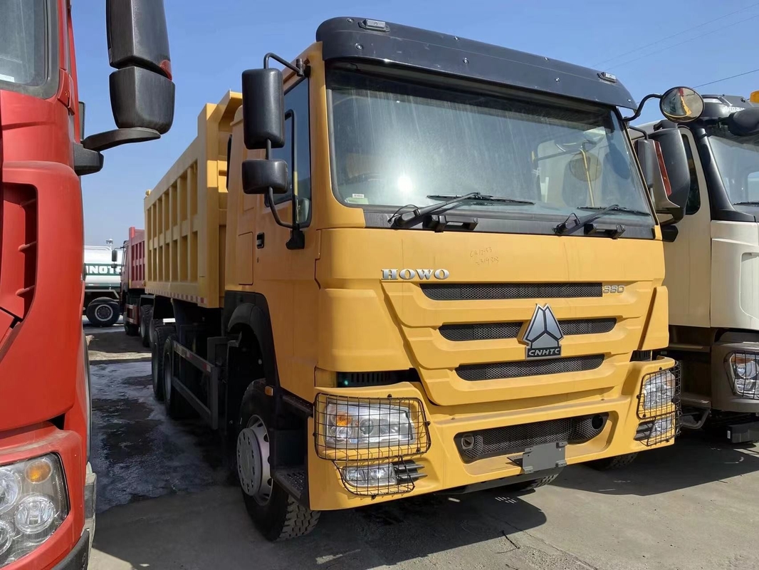 Howo Sino Truck 2023 Couleur jaune 6*4 Mode de conduite Weichai 380 chevaux à main droite tout neuf