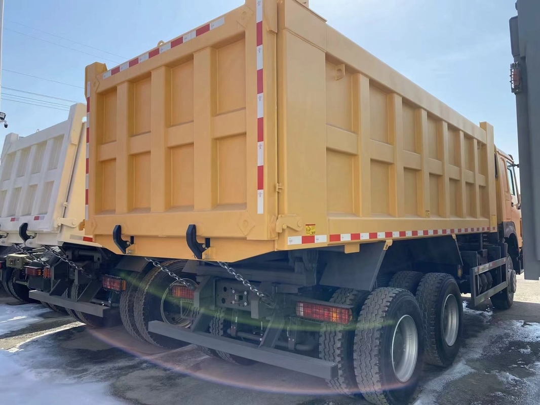 Howo Sino Truck 2023 Couleur jaune 6*4 Mode de conduite Weichai 380 chevaux à main droite tout neuf