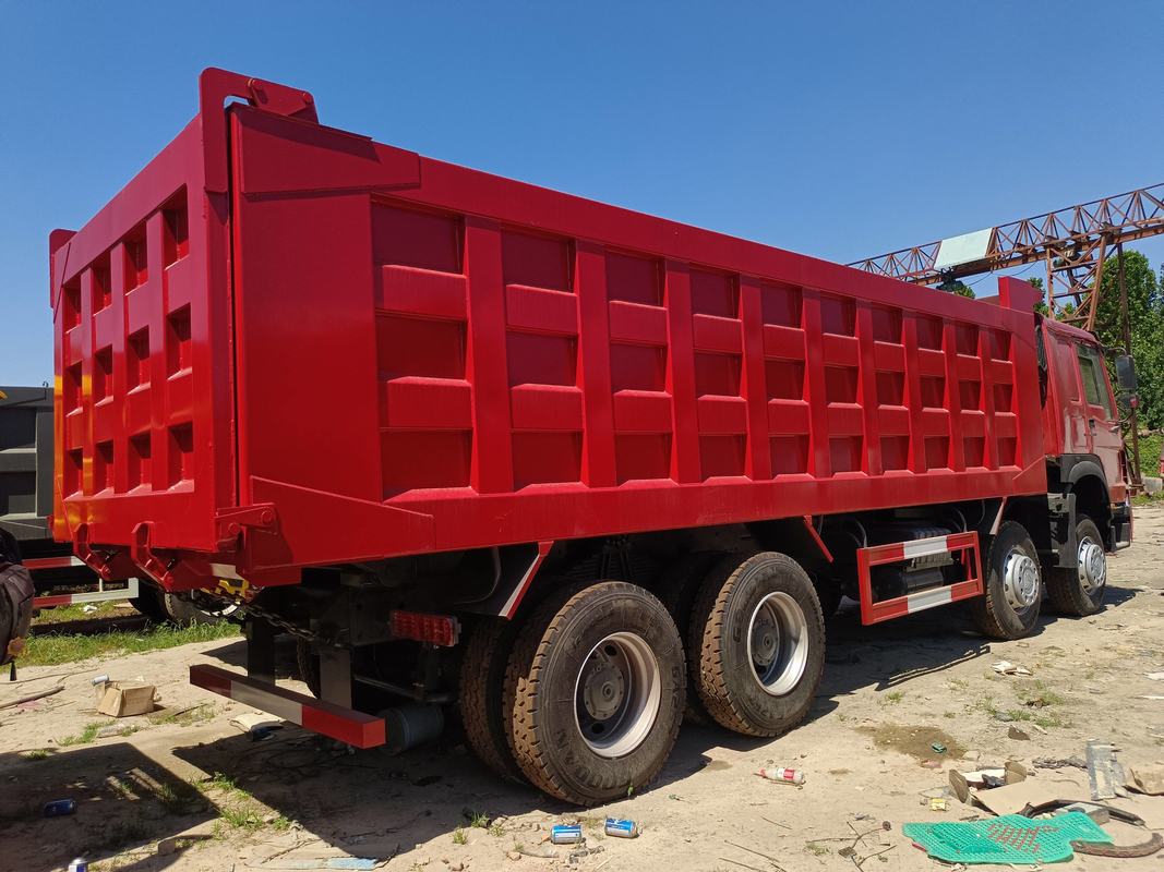 Boîte de vitesses manuelle pour camions chinois Howo Tiper Truck 12 roues Euro 3 RHD Une rangée et couchette