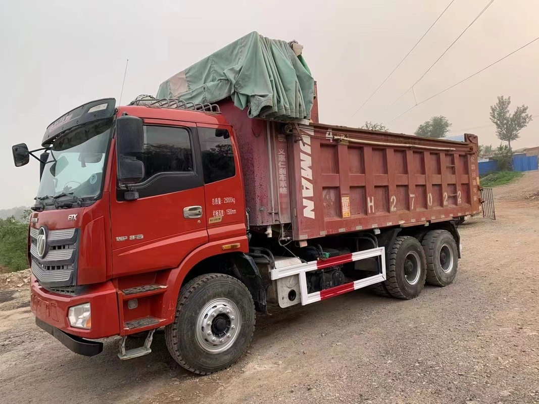 Camions à rouleaux utilisés avec des prix 10 roues Foton Dumper Chargement 30 tonnes Grand seau avec couvercle