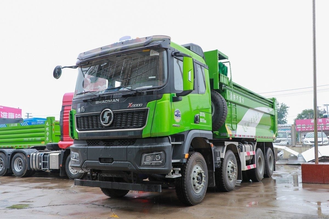 EURO 6 Émissions 430 chevaux 8x4 5,3 mètres 15,5 tonnes