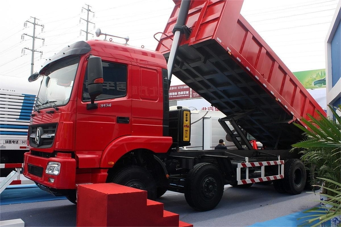 Chariot de décharge lourd 340 HP 8X4 7,2m Corps rouge climatiseur monté sur le dessus Marque Beiben