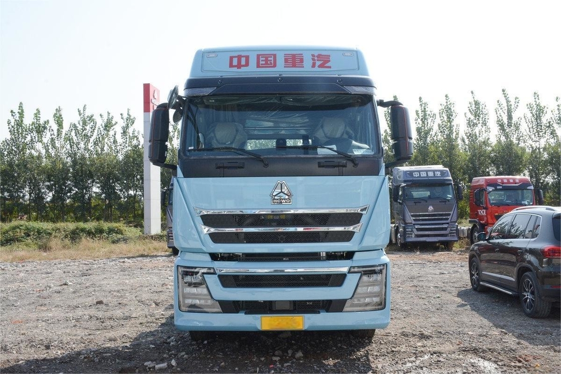 Howo Tracteur National VI 6X4 AMT Automatique arrière double axe arrière huit roues 570HP