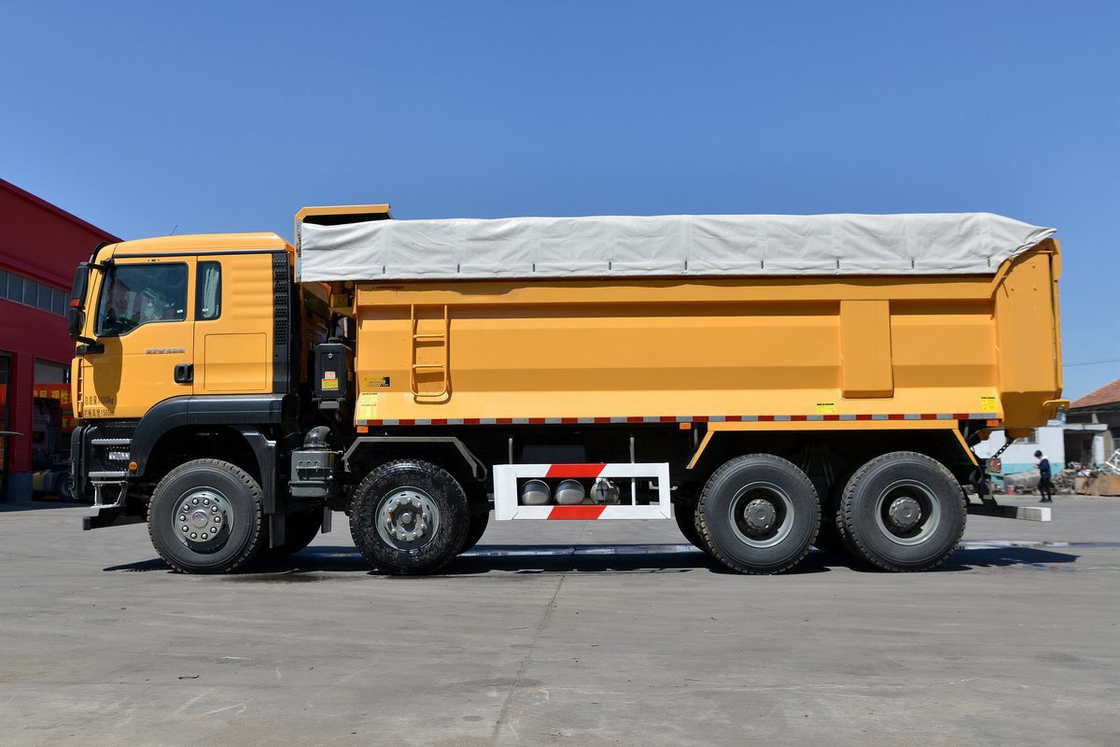Camion tracteur SITRAK G7W Camion lourd Diesel 400 ch 8X4 6,8 m Corps jaune Dump arrière Sinotruk