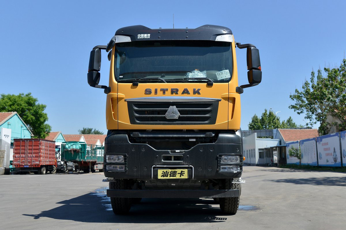 Camion tracteur SITRAK G7W Camion lourd Diesel 400 ch 8X4 6,8 m Corps jaune Dump arrière Sinotruk