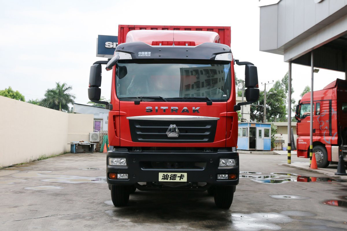 Air conditionné déflecteur double essieu arrière C5H modèle diesel 310HP 8*4 9.52M SITRAK camionnette